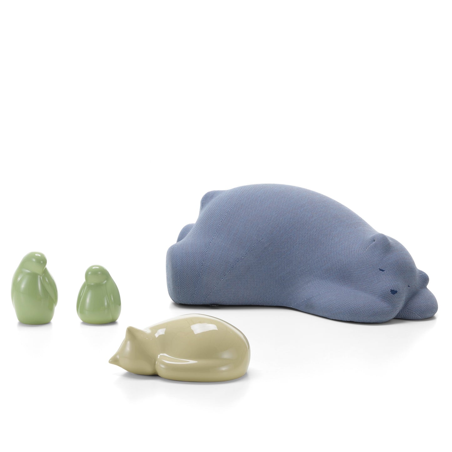 Vitra Resting Bear Hocker Dekoobjekt blau